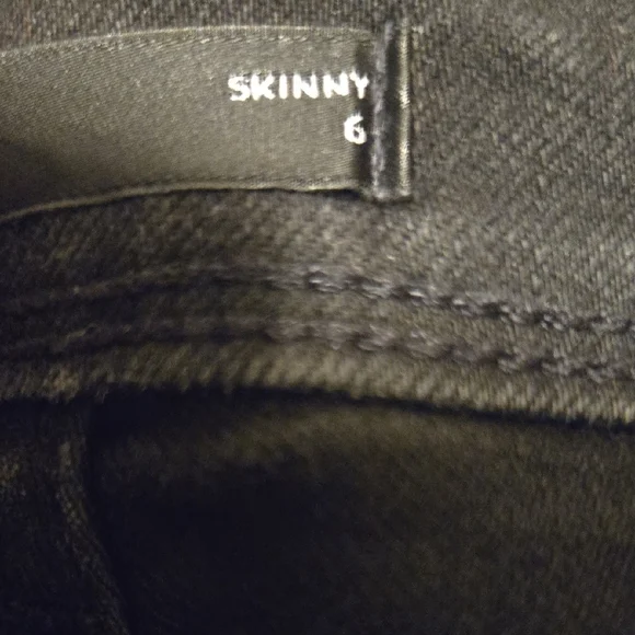 Simply Vera Vera Wang Black Skinny Jeans - Picture 4 of 6